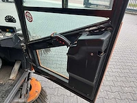 2011 aebi mfh 2500 straatveegmachine - afbeelding 10 van  34