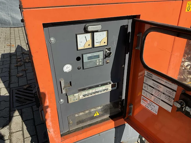 2011 atlas copco qas 20 stroom aggregaat - afbeelding 9 van  10