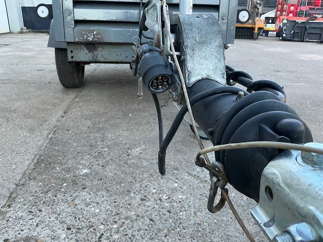 2011 atlas copco xas 77 luchtcompressor - afbeelding 18 van  27