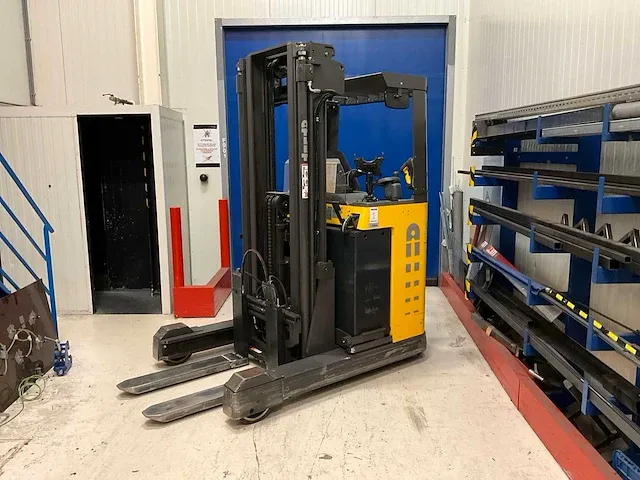 2011 atlet uns200dtfvxe540 reach truck - afbeelding 1 van  17