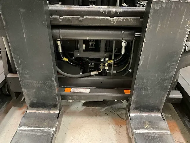 2011 atlet uns200dtfvxe540 reach truck - afbeelding 14 van  17