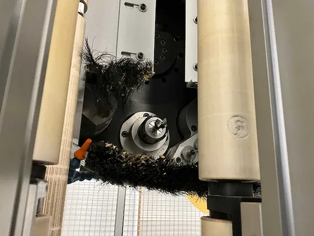 2011 brema vektor 25-13 cnc boor- en schroefmachine - afbeelding 18 van  20