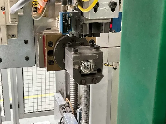 2011 brema vektor 25-13 cnc boor- en schroefmachine - afbeelding 20 van  20