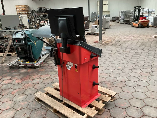 2011 butler librak 255h banden balanceerapparaat - afbeelding 5 van  8