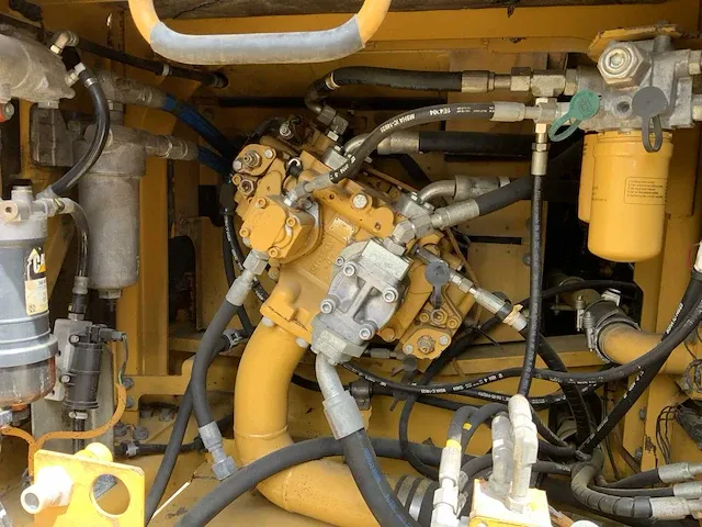 2011 caterpillar 329e rupsgraafmachine - afbeelding 27 van  46