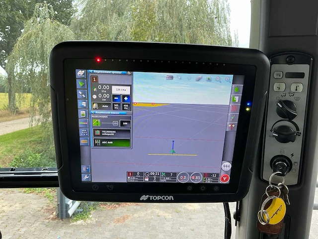 2011 challenger rogator rg 645 veldspuit - afbeelding 15 van  62