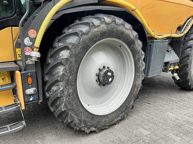 2011 challenger rogator rg 645 veldspuit - afbeelding 21 van  62