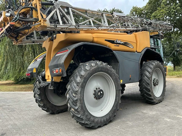 2011 challenger rogator rg 645 veldspuit - afbeelding 40 van  62