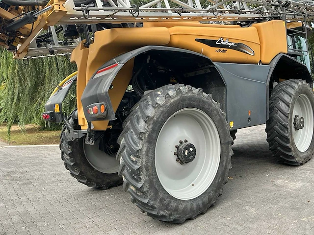 2011 challenger rogator rg 645 veldspuit - afbeelding 43 van  62
