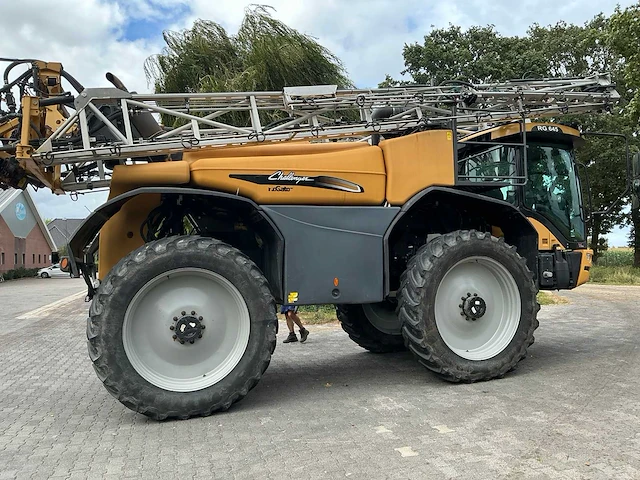 2011 challenger rogator rg 645 veldspuit - afbeelding 44 van  62