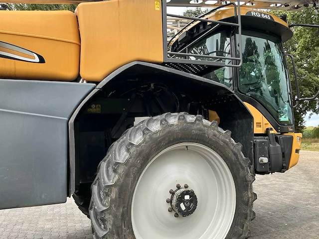 2011 challenger rogator rg 645 veldspuit - afbeelding 46 van  62