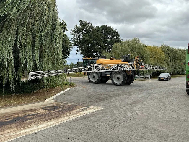 2011 challenger rogator rg 645 veldspuit - afbeelding 50 van  62