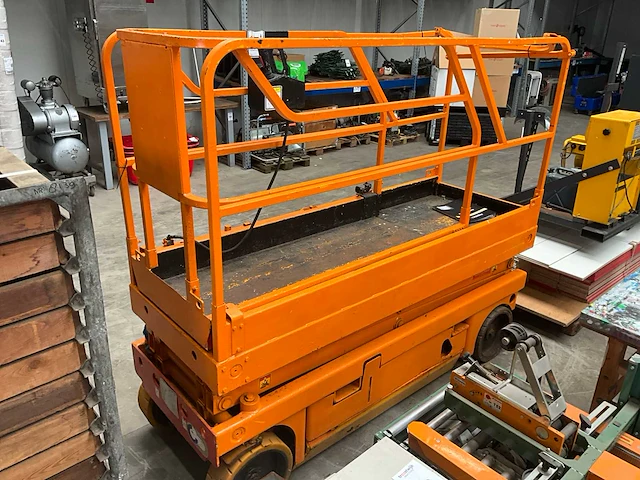 2011 ciseaux compact 8cu hoogwerker - afbeelding 6 van  12