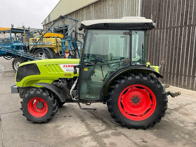 2011 claas 230ve nexos smalspoortractor - afbeelding 30 van  31