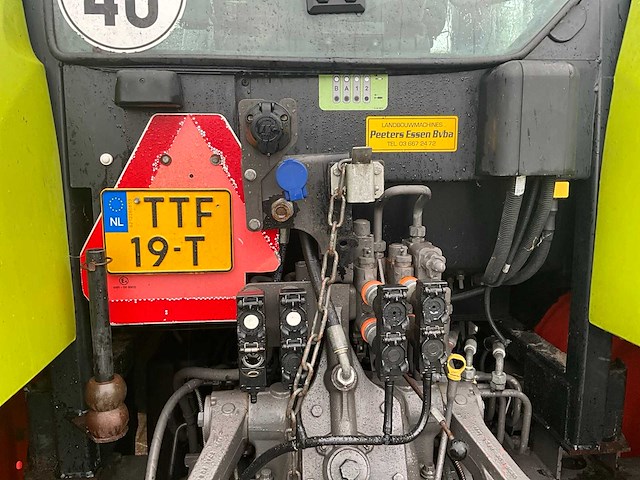 2011 claas arion 420 vierwielaangedreven landbouwtractor met voorlader - afbeelding 13 van  40