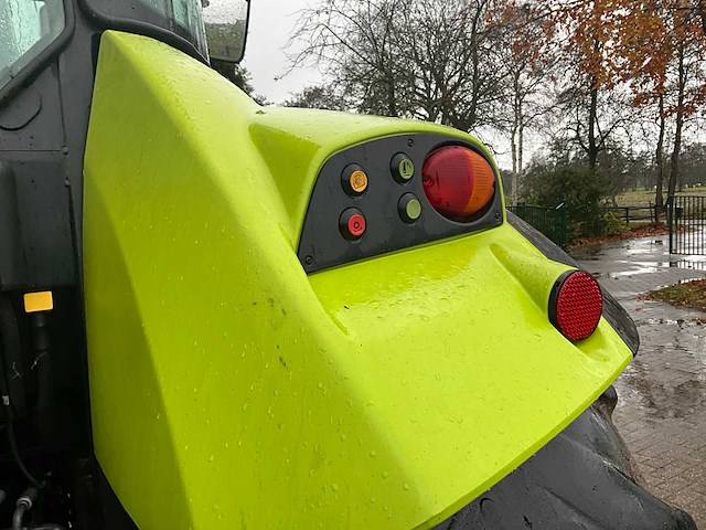 2011 claas arion 420 vierwielaangedreven landbouwtractor met voorlader - afbeelding 15 van  40
