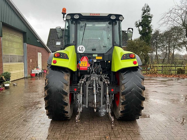2011 claas arion 420 vierwielaangedreven landbouwtractor met voorlader - afbeelding 38 van  40