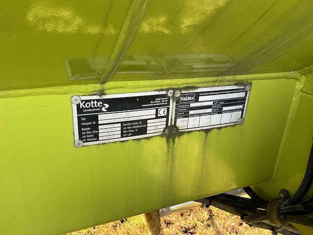 2011 claas xerion 3800 trac vc ptlx 28 landbouwtractor - afbeelding 13 van  69