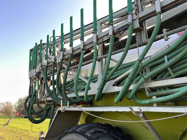 2011 claas xerion 3800 trac vc ptlx 28 landbouwtractor - afbeelding 19 van  69