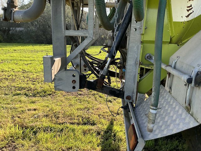 2011 claas xerion 3800 trac vc ptlx 28 landbouwtractor - afbeelding 20 van  69