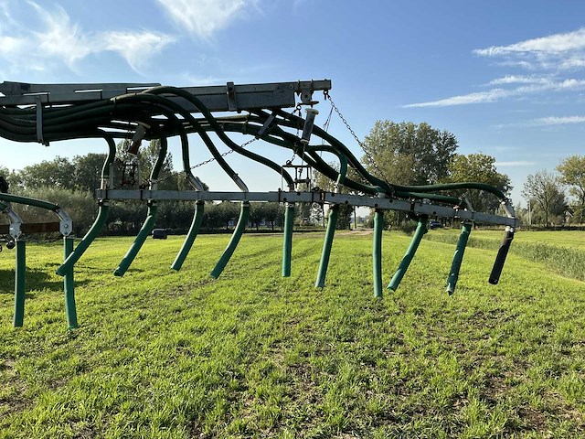 2011 claas xerion 3800 trac vc ptlx 28 landbouwtractor - afbeelding 24 van  69