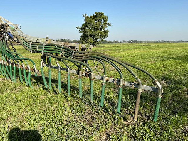 2011 claas xerion 3800 trac vc ptlx 28 landbouwtractor - afbeelding 31 van  69