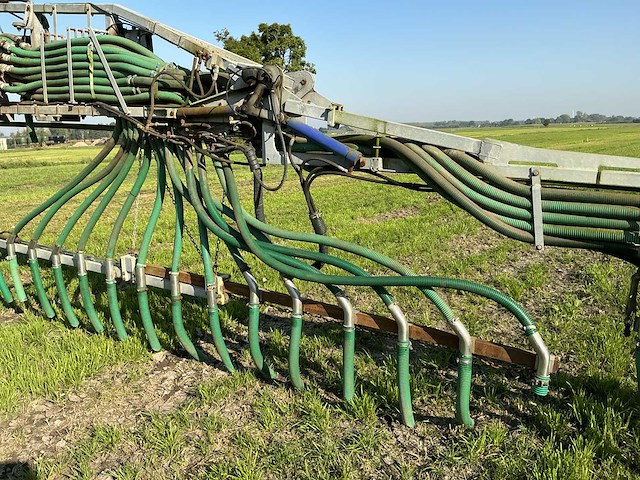 2011 claas xerion 3800 trac vc ptlx 28 landbouwtractor - afbeelding 32 van  69