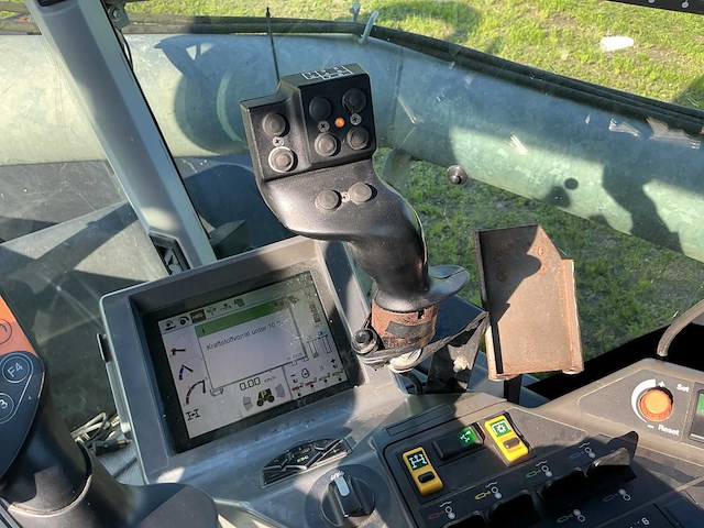 2011 claas xerion 3800 trac vc ptlx 28 landbouwtractor - afbeelding 47 van  69