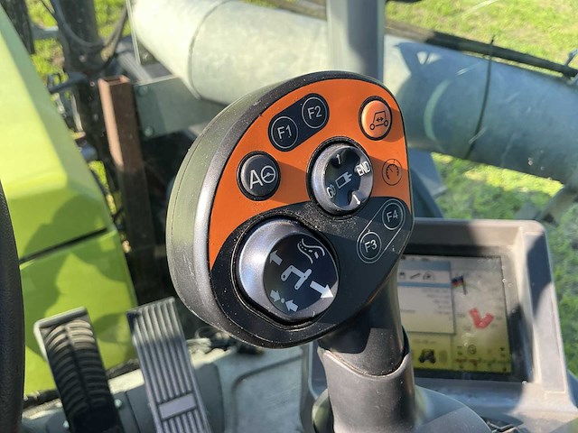 2011 claas xerion 3800 trac vc ptlx 28 landbouwtractor - afbeelding 55 van  69