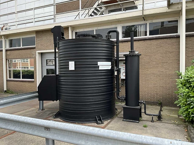 2011 colasit verticale opslagtank - afbeelding 1 van  10