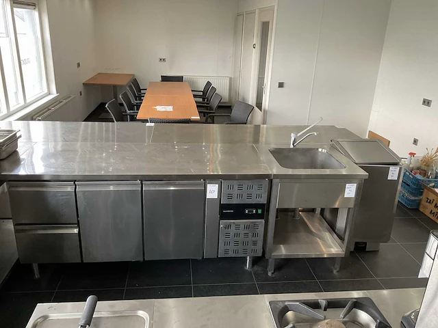 2011 combisteel ecx3100tn koelwerkbank - afbeelding 1 van  10