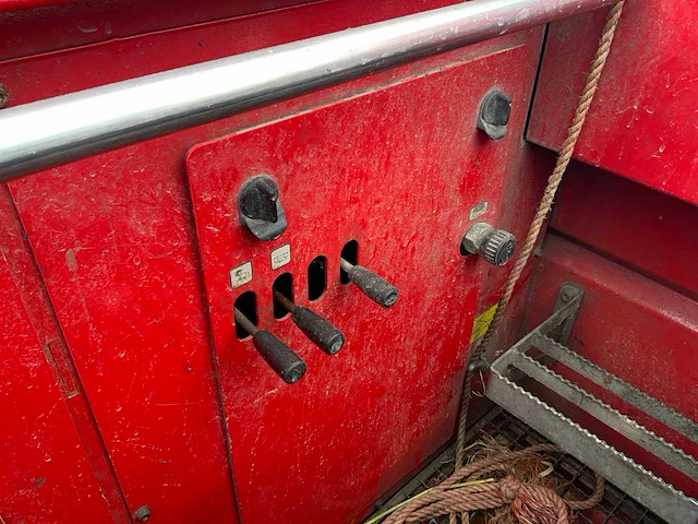 2011 conver c485 maaiboot + trailer + frontmaaier (nieuw) en sleepmessen - afbeelding 3 van  74