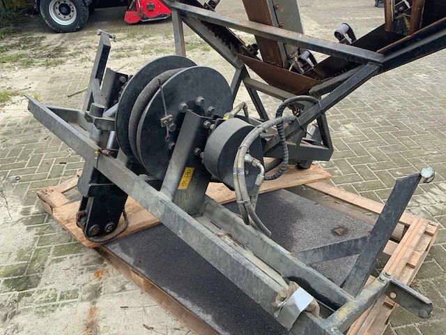 2011 conver c485 maaiboot + trailer + frontmaaier (nieuw) en sleepmessen - afbeelding 61 van  74