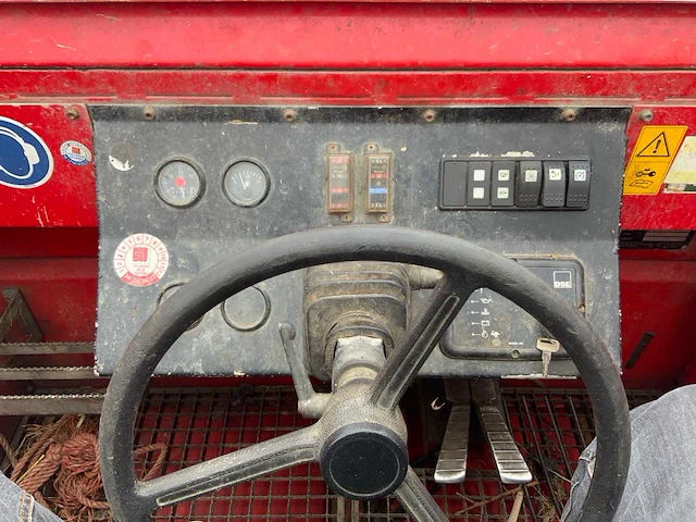2011 conver c485 maaiboot + trailer + frontmaaier (nieuw) en sleepmessen - afbeelding 74 van  74