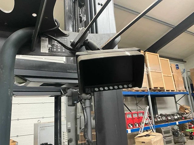 2011 crown esr 5260 reach truck - afbeelding 8 van  27