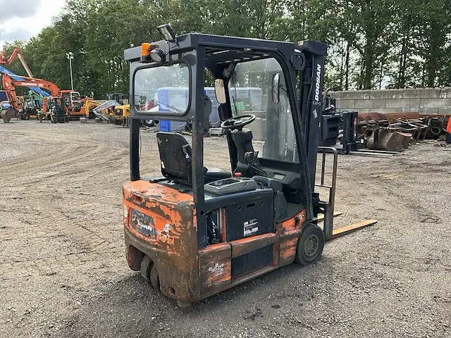 2011 doosan b15t-5 vorkheftruck - afbeelding 23 van  27