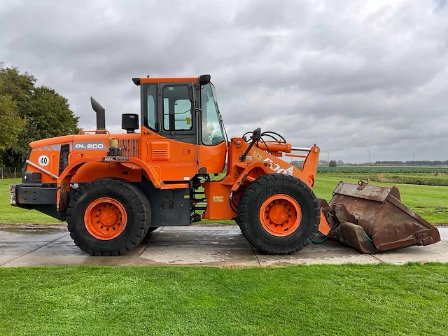2011 doosan dl200 shovel - afbeelding 32 van  37