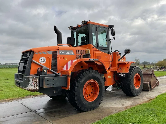 2011 doosan dl200 shovel - afbeelding 33 van  37