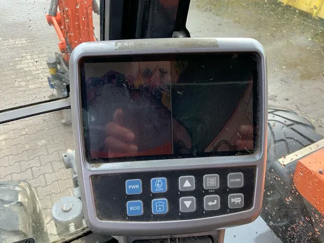 2011 doosan dx140w banden graafmachine - afbeelding 19 van  60