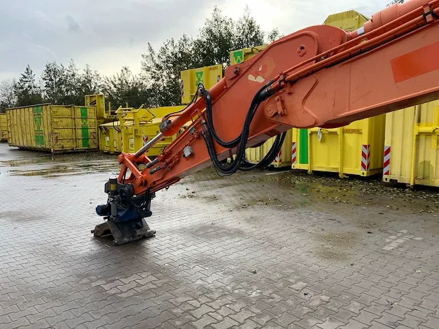 2011 doosan dx140w banden graafmachine - afbeelding 26 van  60