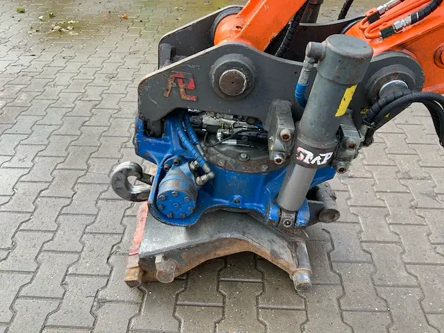 2011 doosan dx140w banden graafmachine - afbeelding 28 van  60