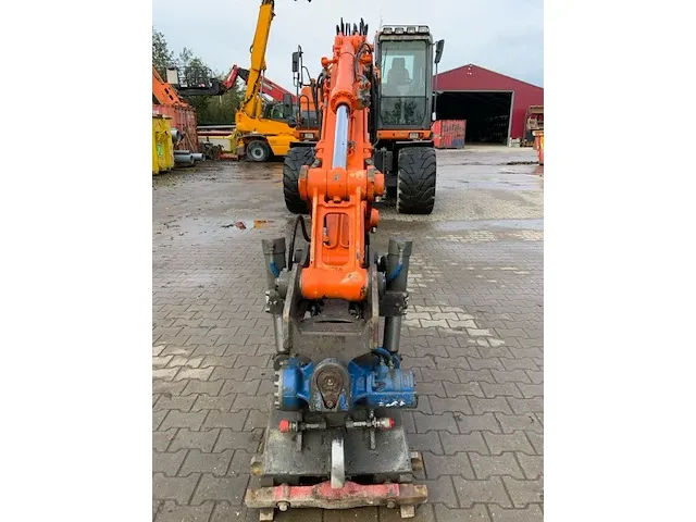 2011 doosan dx140w banden graafmachine - afbeelding 30 van  60