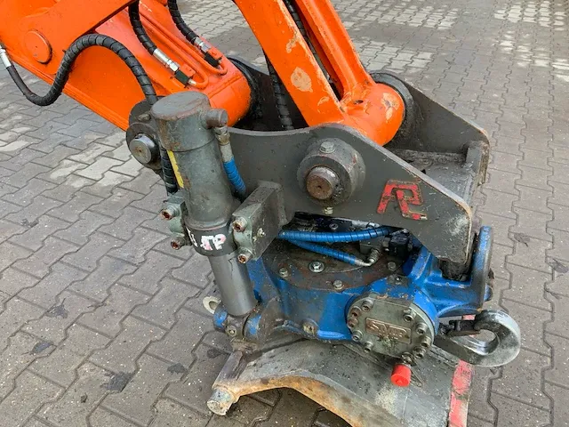2011 doosan dx140w banden graafmachine - afbeelding 31 van  60