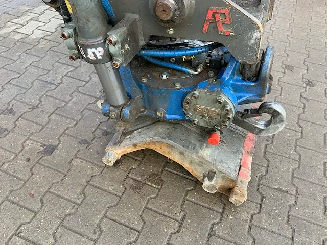 2011 doosan dx140w banden graafmachine - afbeelding 32 van  60