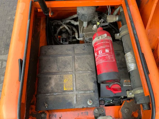 2011 doosan dx140w banden graafmachine - afbeelding 41 van  60