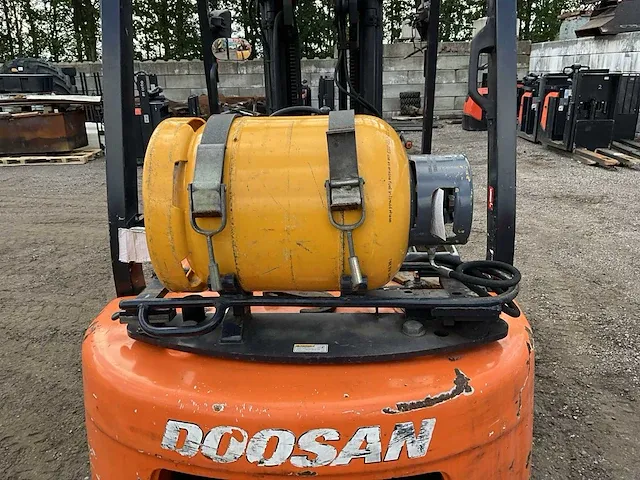 2011 doosan g25g vorkheftruck - afbeelding 22 van  30