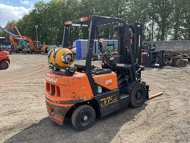 2011 doosan g25g vorkheftruck - afbeelding 26 van  30