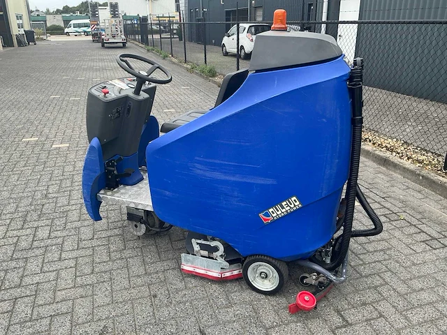 2011 dulevo h815 ro schrobmachine - afbeelding 14 van  18