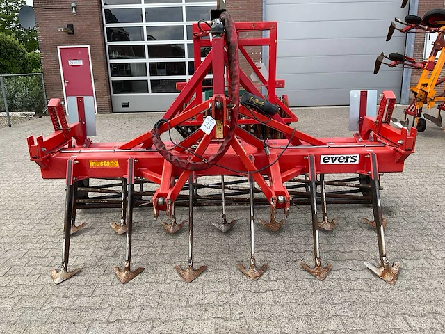 2011 evers mustang ld-13 r62 cultivator - afbeelding 4 van  11