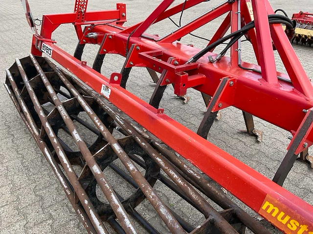 2011 evers mustang ld-13 r62 cultivator - afbeelding 8 van  11